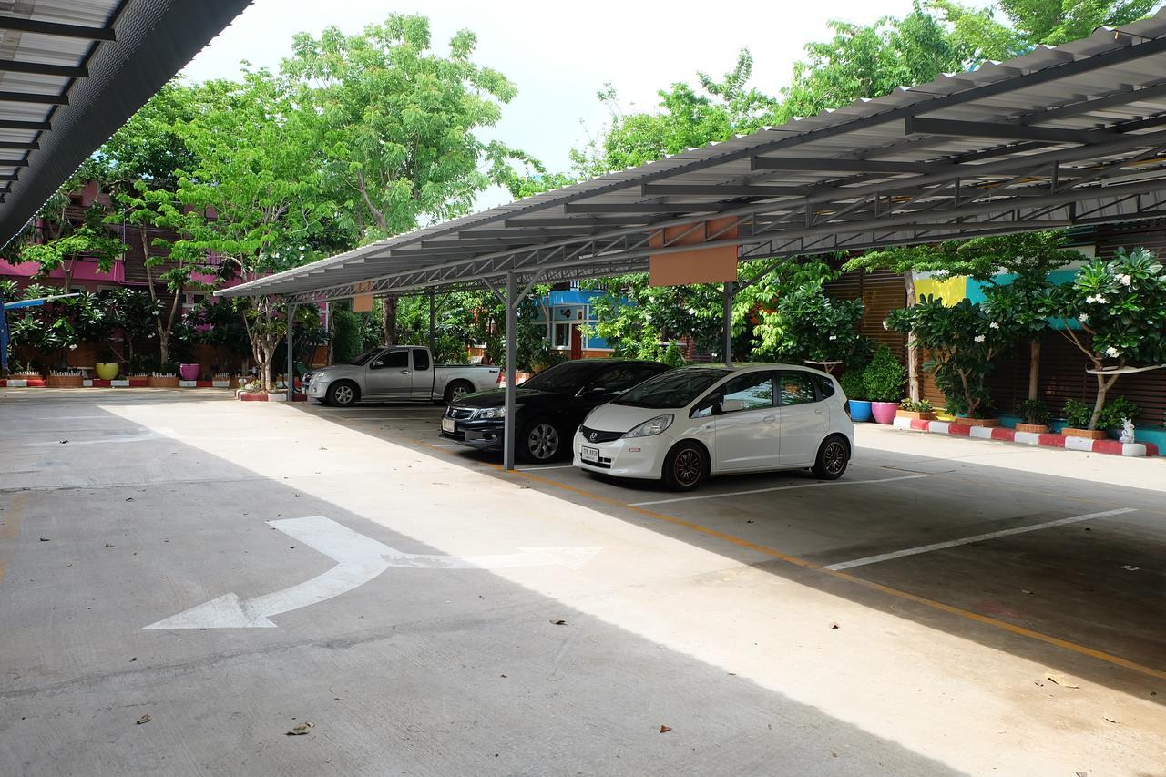 Rak Kun Resort 2 Nakhon Sawan Exterior foto