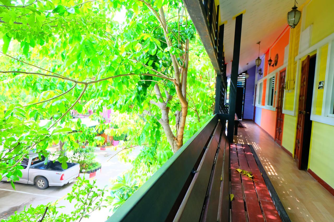 Rak Kun Resort 2 Nakhon Sawan Exterior foto